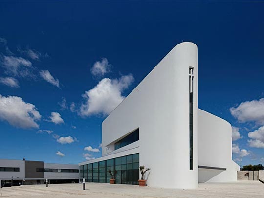 Igreja e Centro Paroquial/Centro Comunitário Senhora da Boa Nova - Joule